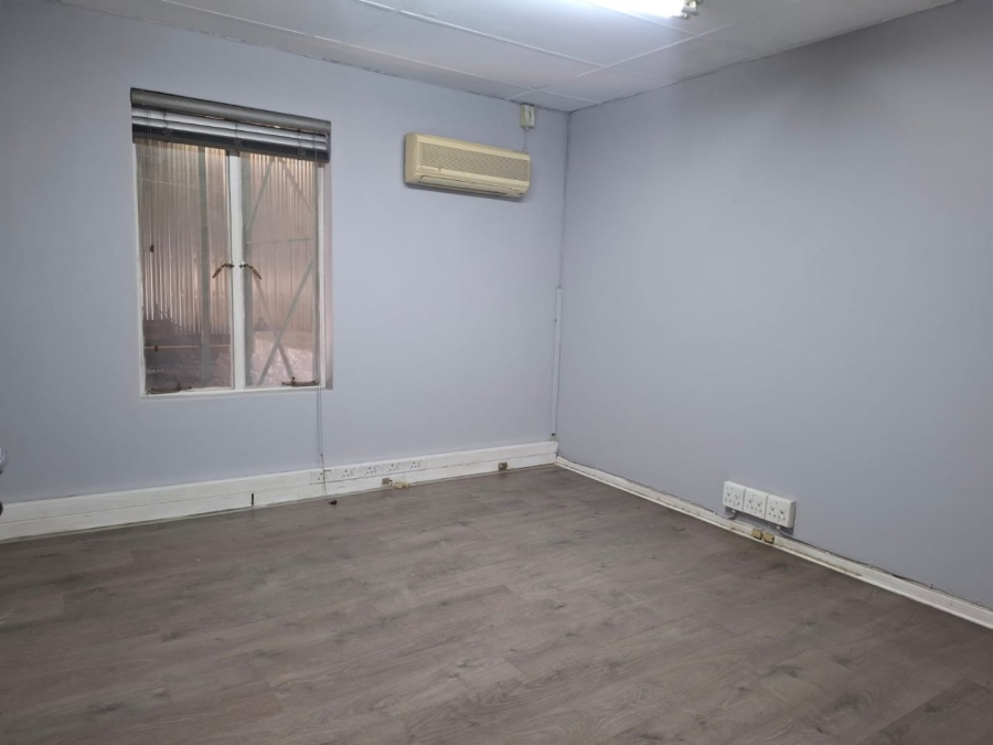 To Let Commercial Property for Rent in Oos Einde Free State